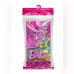 NWT-Barbie 11-Piece Themed Storytelling Fashion Accessories for Barbie Dolls
